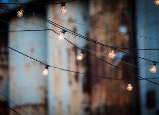 Jaki kabel na przedłużacz 100m?