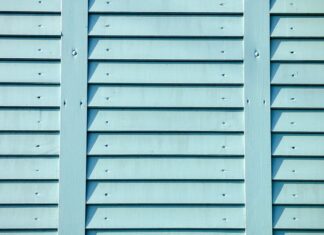 Czy listwa chroni komputer?