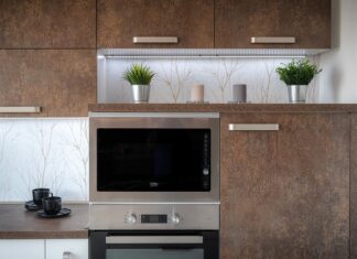 Czy pusta lodówka zużywa więcej prądu?